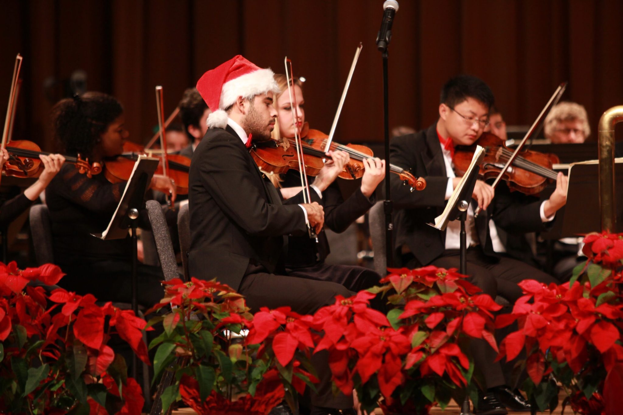 GingerbreadConcertGina_20151213_031-scaled-1-aAfQu2.tmp_-scaled-63QIKl.tmp_