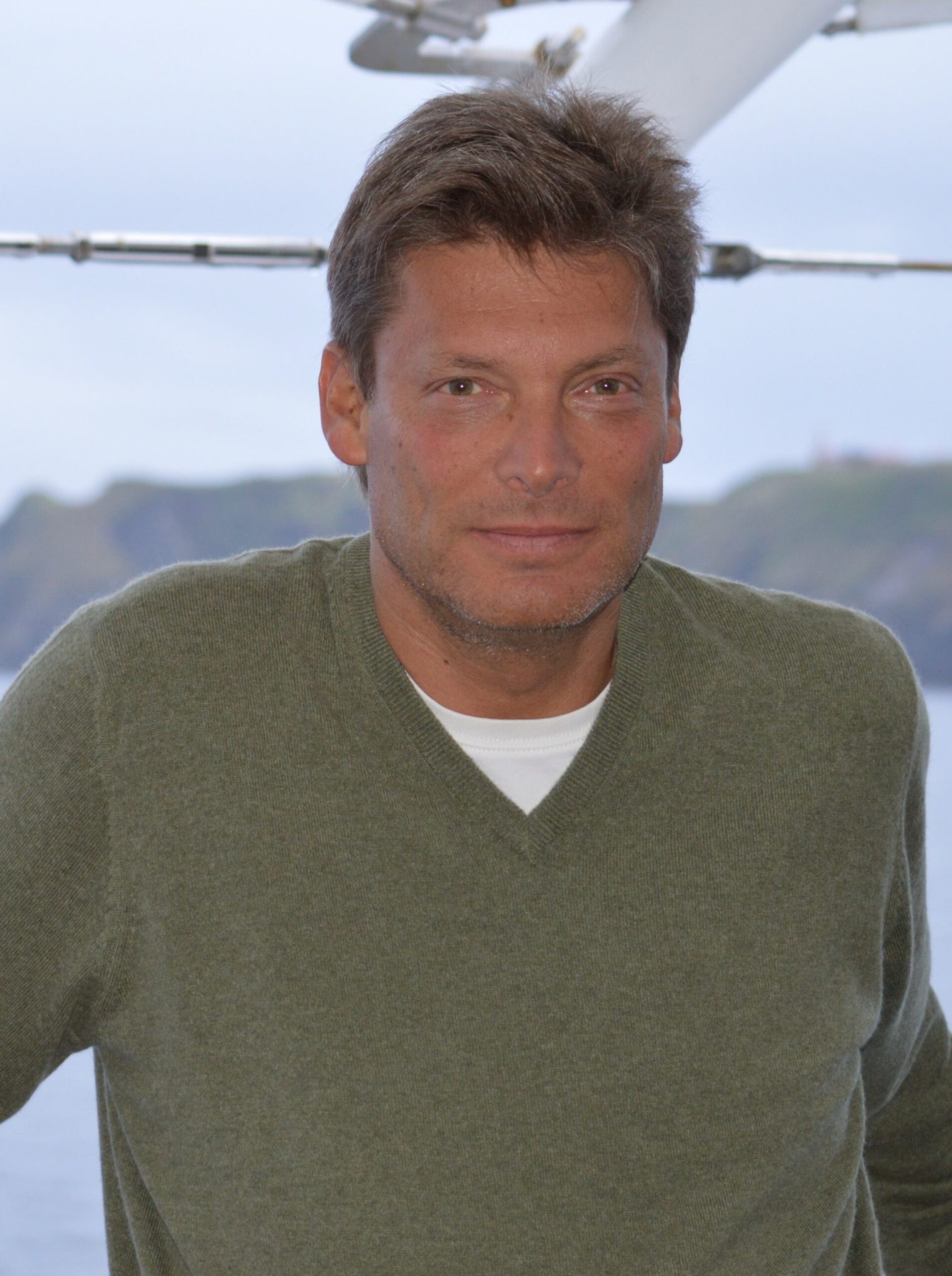 Andrew-Gross_Button-Man_ML-Literary-Society-3.5.2020-scaled-1-l9brFe.tmp_-scaled-xvXEUi.tmp_