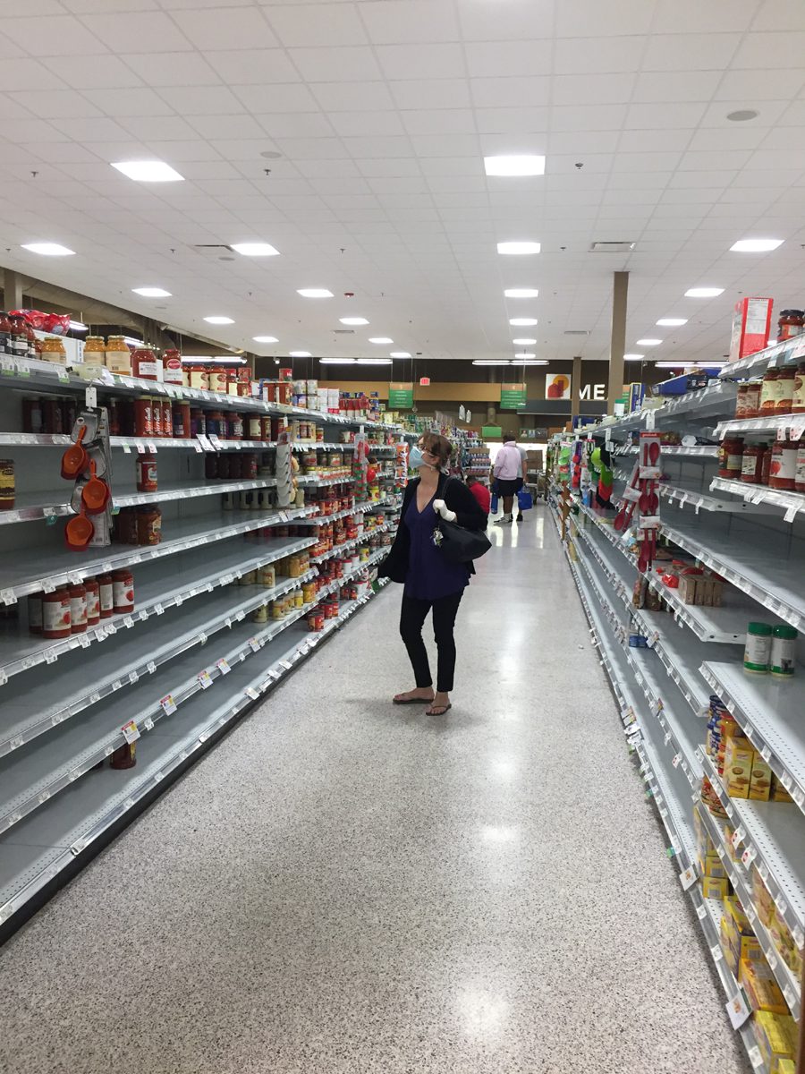 Woman-in-Grocery-Store-zWkFF7.tmp_-VuhJZj.tmp_